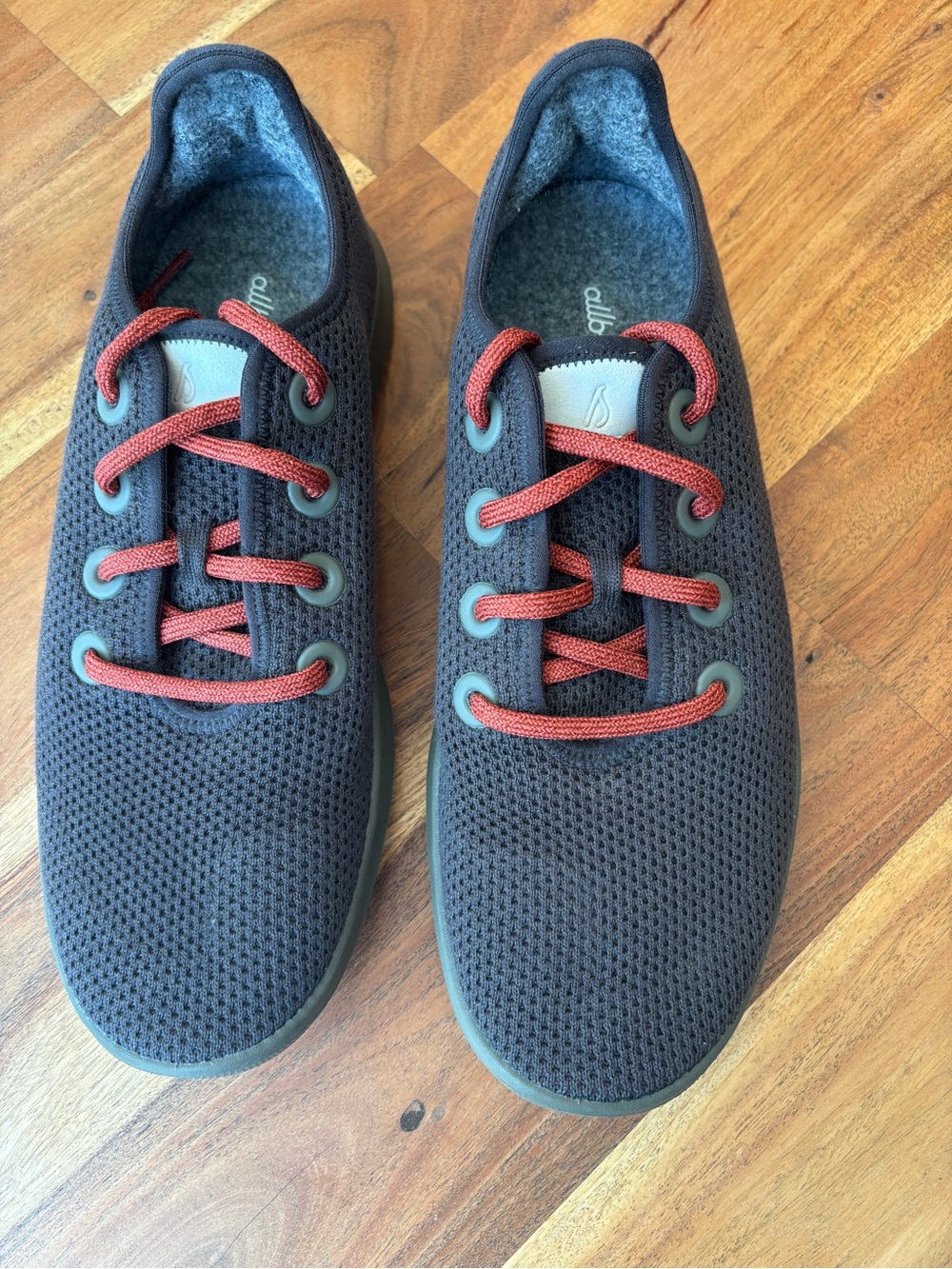 Allbirds Tree Runner Grey Knit Sneakers Rust Laces Olive Green Sole Men - Size 9